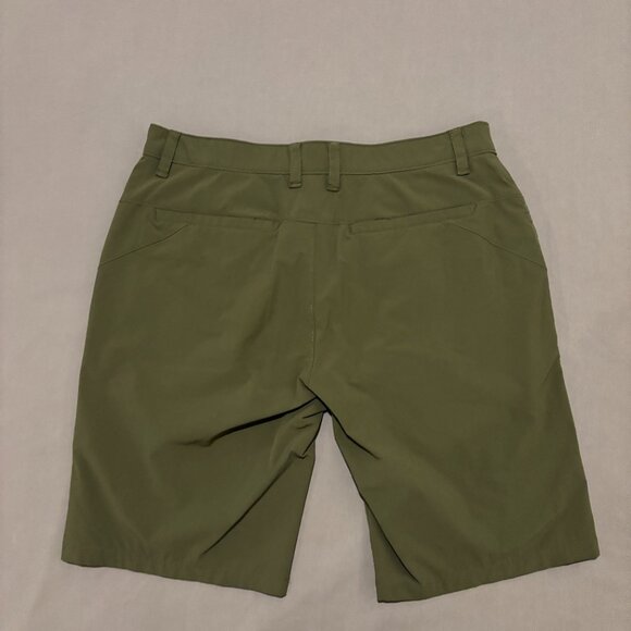 Oakley Shorts 33 33x10 Olive Green Flat Front Casual Lightweight Outdoor - Picture 7 of 7
